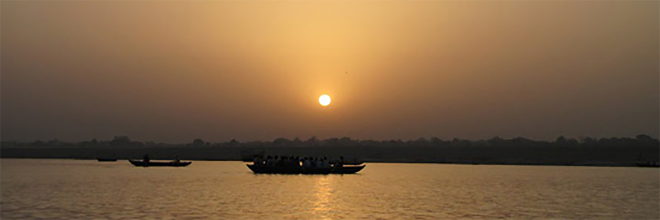 Dimanche 25 Avril : Le Gange au lever du soleil